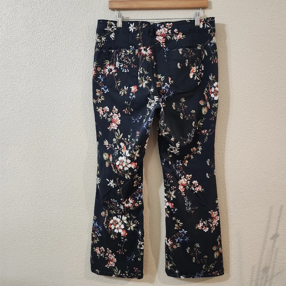 Anthropologie Pilcro The Demilune Floral Print Bootcut Utility Pants - Picture 4 of 16